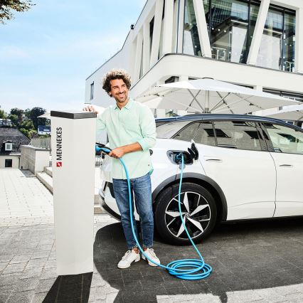 Mennekes - Cabo de carregamento para carros elétricos tipo 2 / tipo 1 7,5m 3,7kW 20A IP44