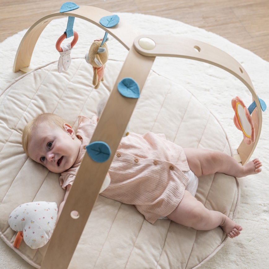 Nattou - Cobertor infantil para brincar com um arco de madeira MILA, ZOE & LANA