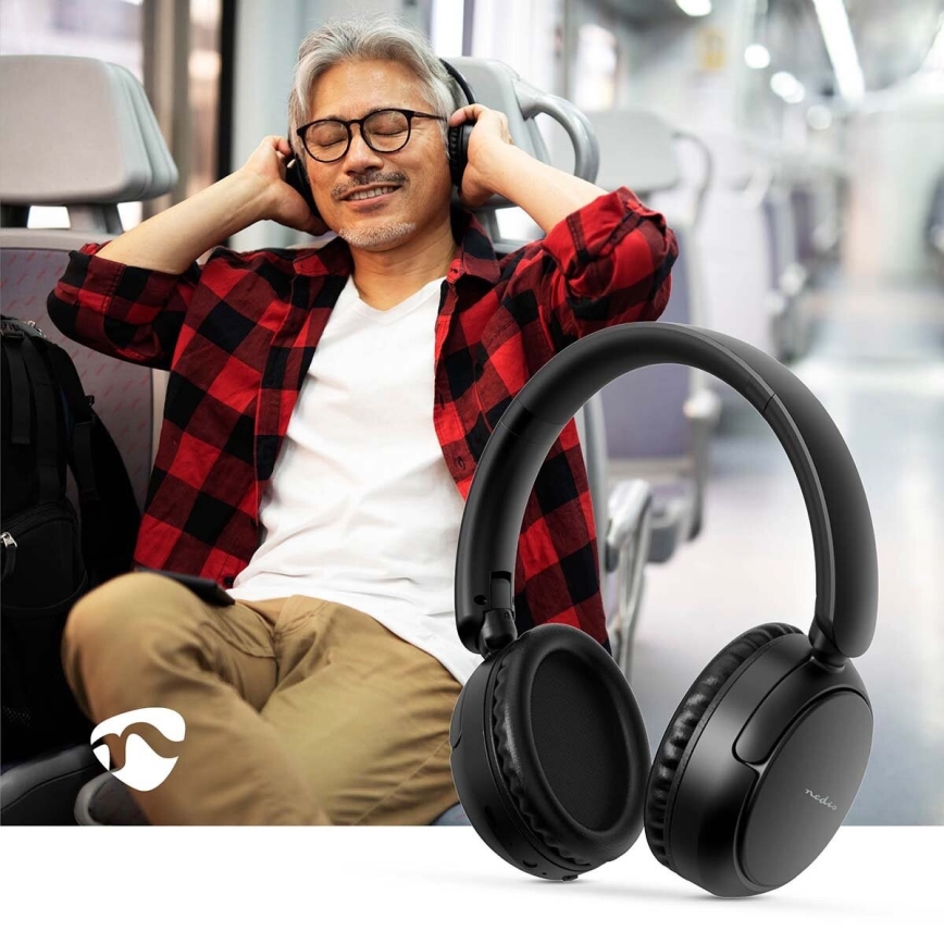 Auriculares sem fios com um microfone preto
