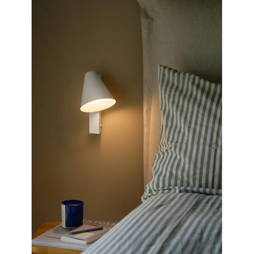 Nordlux - Aplique de parede com USB WILMER 1xE14/40W/230V branco