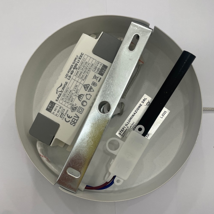 ONLI - Candeeiro suspenso LED LOOP LED/40W/230V 4000K cromado brilhante