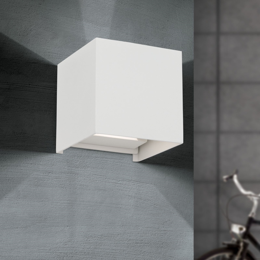 Iluminação de parede exterior LED CUBE 2xLED/3W/230V IP54 branco