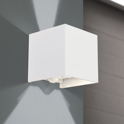 Candeeiro de parede LED para exterior com sensor de movimento e anoitecer CUBE-S LED/13W/230V IP54 branco