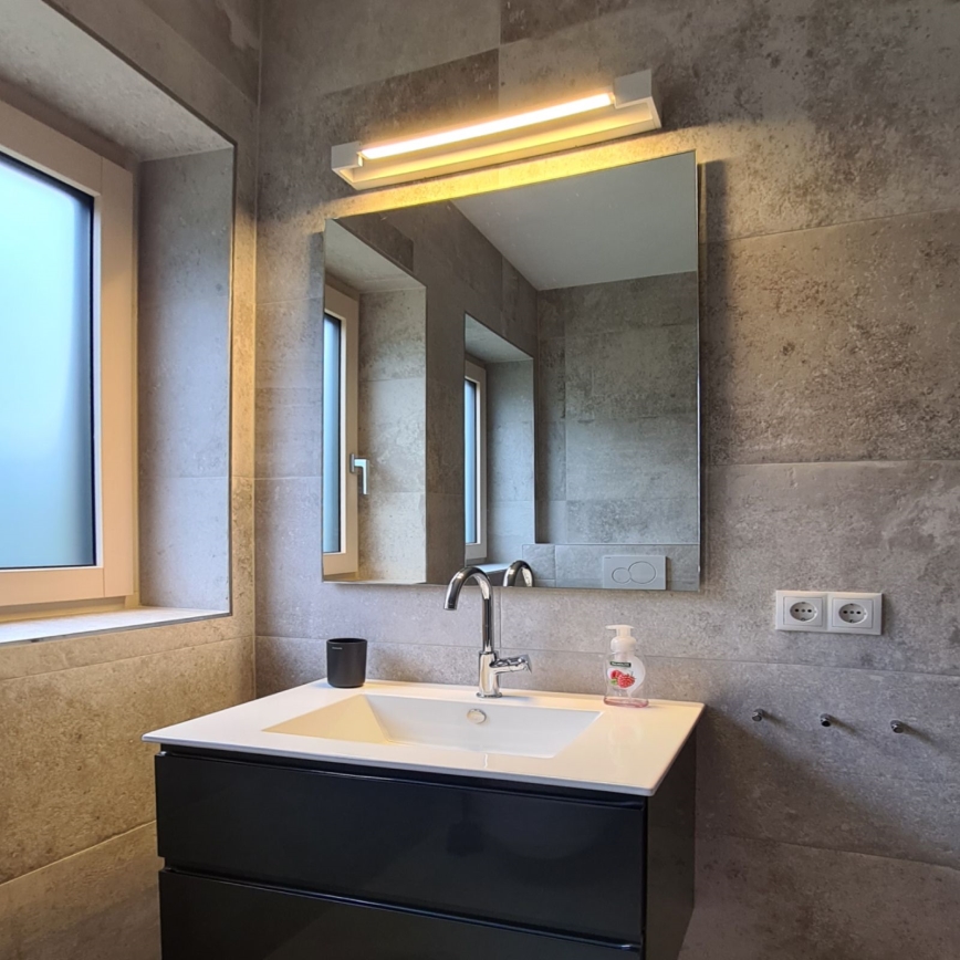 Iluminação de espelho para casa de banho LED MARILYN LED/18W/230V 60 cm IP44 branco