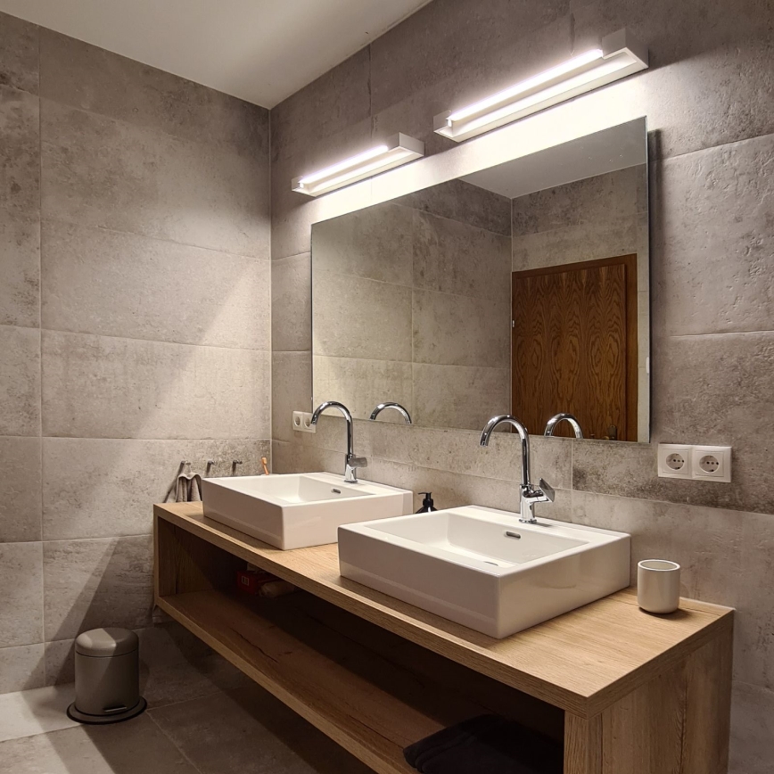 Iluminação de espelho para casa de banho LED MARILYN LED/18W/230V 60 cm IP44 branco