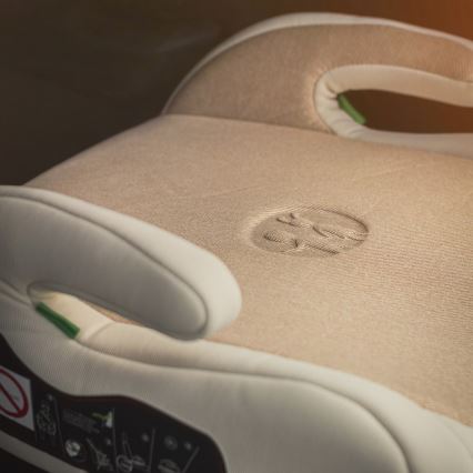 PETITE&MARS - Assento de elevação para automóvel OPTIMUS PRO i-Tamanho 125-150 cm (22-36 kg) bege
