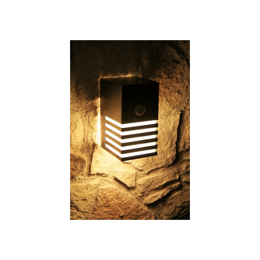Philips - Iluminação de parede exterior com sensor E27/20W IP44