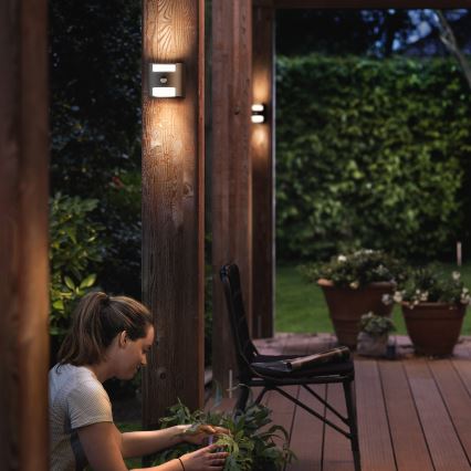 Philips - Iluminação exterior com sensor 2xLED/4,5W/230V IP44