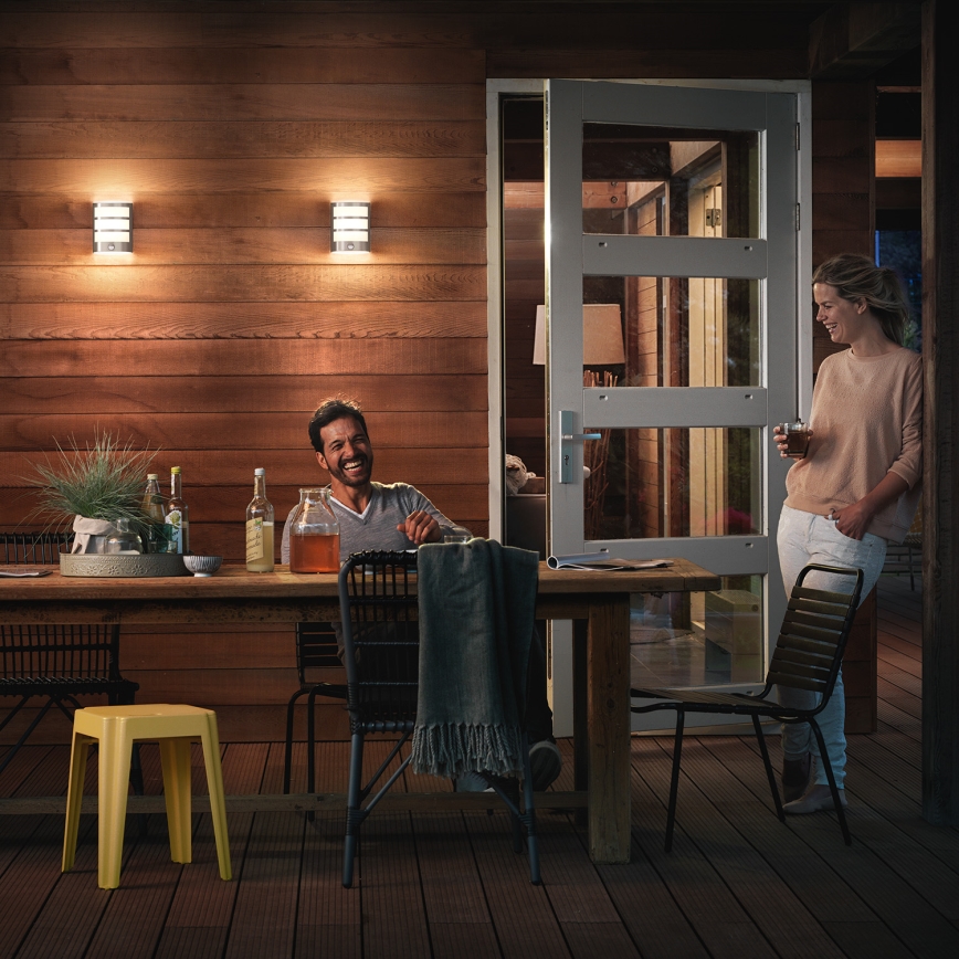 Philips - Iluminação exterior com sensor 1xLED/6W/230V IP44