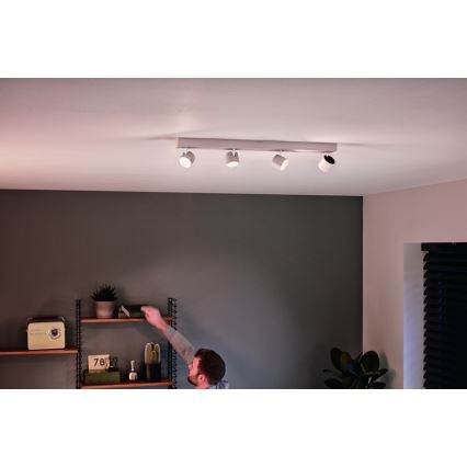 Philips - Foco LED com regulação 4xLED/4,5W/230V