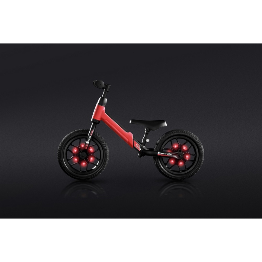 QPlay - Bicicleta de empurrar com LED iluminações sobre rodas SPARK vermelho