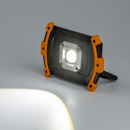 Refletor recarregável LED regulável LED/10W/5V USB 6500K IP44