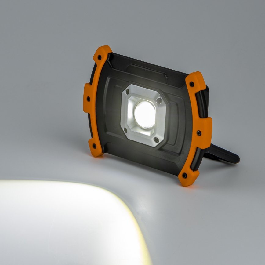 Refletor recarregável LED regulável LED/10W/5V USB 6500K IP44