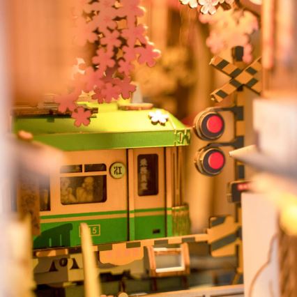 RoboTime - Casa LED para livros Sakura Alley 2xAAA