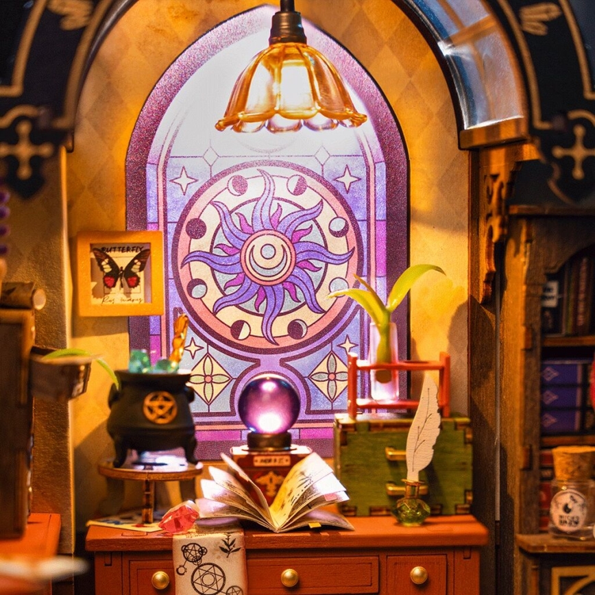 RoboTime - Casa miniatura Estudo de feiticeiro 2xAAA