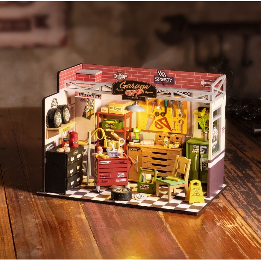 RoboTime - Casa miniatura Garagem 2xAAA