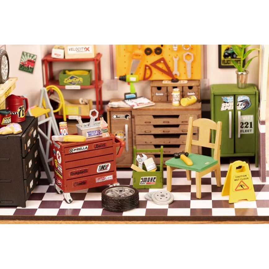 RoboTime - Casa miniatura Garagem 2xAAA