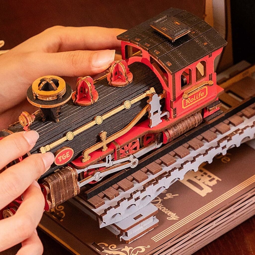 RoboTime - Puzzle 3D Travão para livros Comboio a vapor histórico