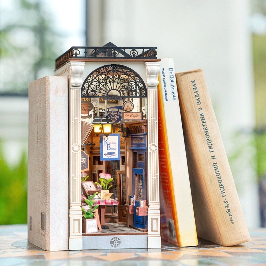 RoboTime - Quebra-cabeça 3D LED Suporte para livros Encontro na galeria com livros 2xAAA