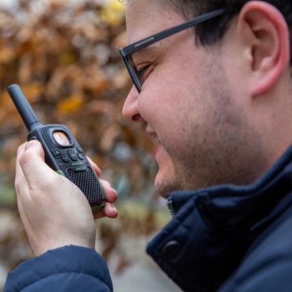 Sencor - CONJUNTO 2x Walkie-talkie 3xAAA alcance 7 km