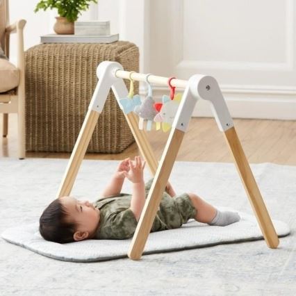 Skip Hop - Cobertor infantil para brincar com um trapézio de madeira LINING CLOUD