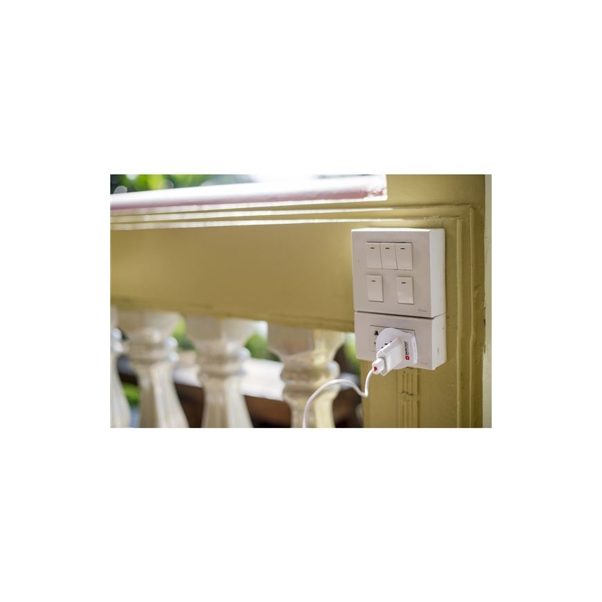SKROSS - Adaptador universal de viagem 230V