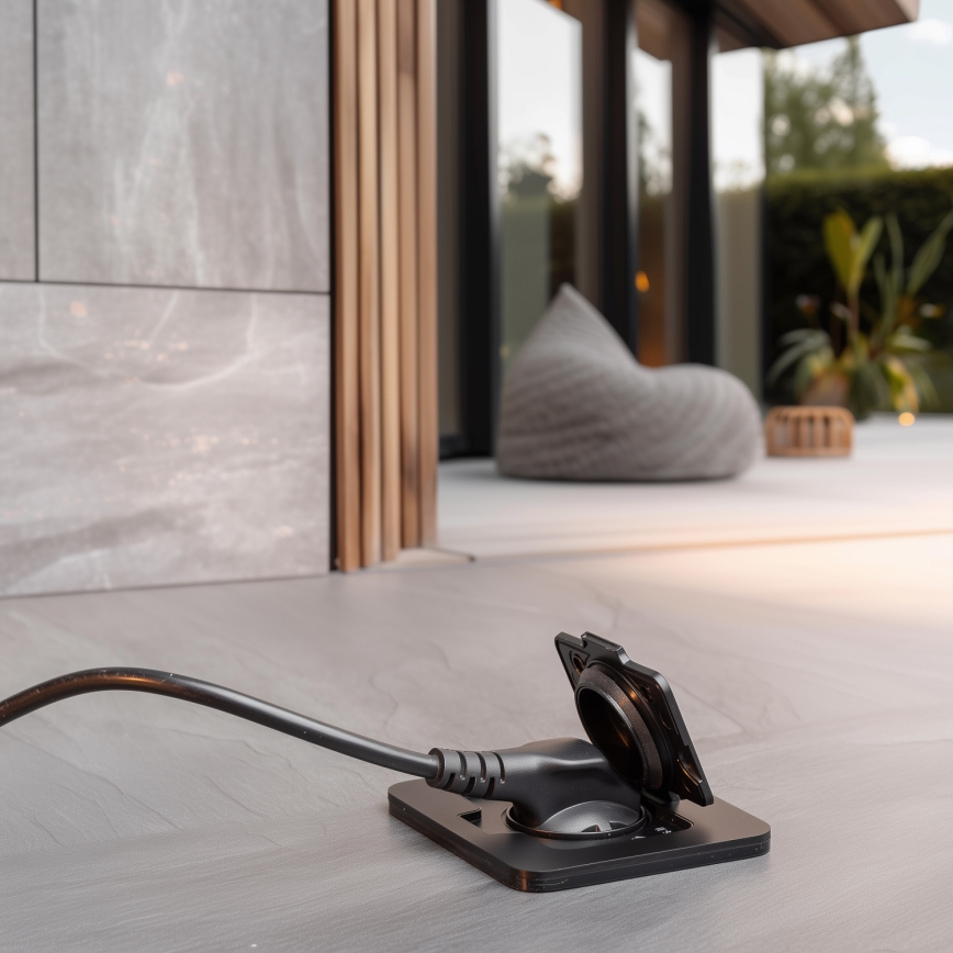 Tomada de chão de embutir para exterior IP55 preta retangular