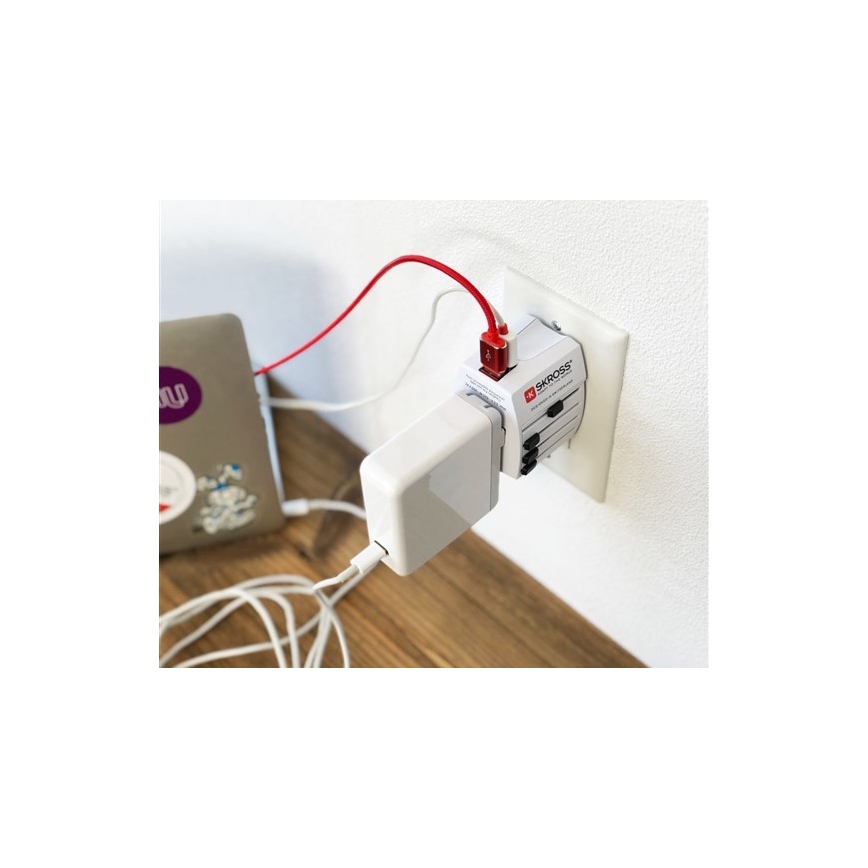 Adaptador de viagem internacional 230V + 2x porta USB