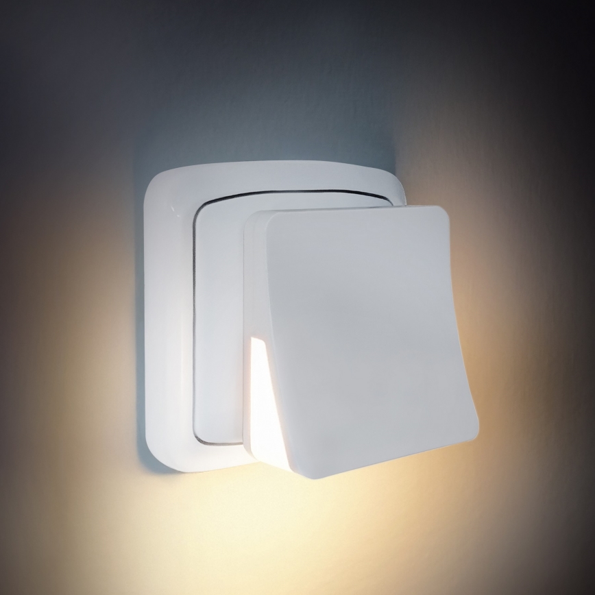 Iluminação noturna LED com sensor de crepúsculo para uma tomada LED/0,5W/230V 3000K