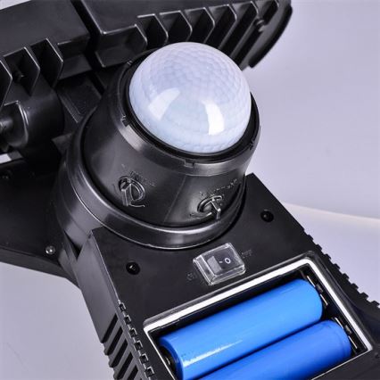 Holofote solar LED com um sensor 2000mAh LED/8W/3,7V IP44