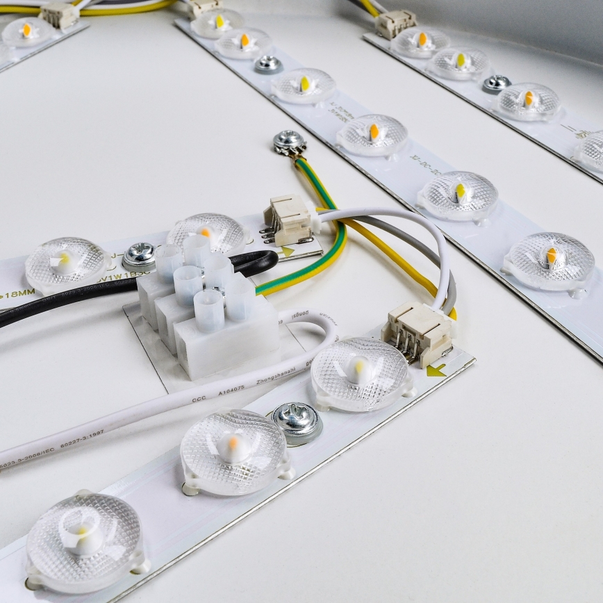 Iluminação de teto LED com regulação LED/36W/230V 3000-6000K + comando