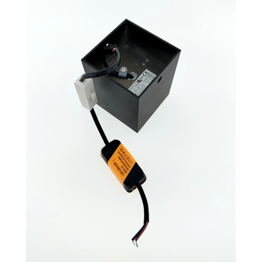 Spot LED embutido/5W/230V 3000/4000/6400K 7,5x7,5 cm preto