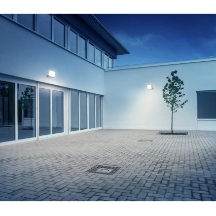 Steinel 069551 - Holofote LED com sensor XLED PRO ONE Plus S LED/33,8W/230V IP44 3000K antracite + controlo remoto