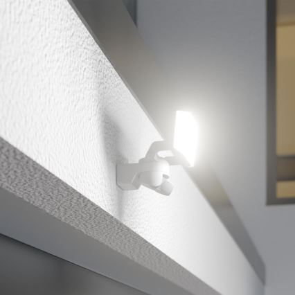 Steinel 089894 - Holofote LED com sensor XLED PROTECT LED/14,3W/230V 3000K IP54 branco