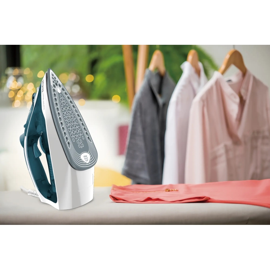 Tefal - Ferro de engomar EXPRESS STEAM 2400W/230V turquesa