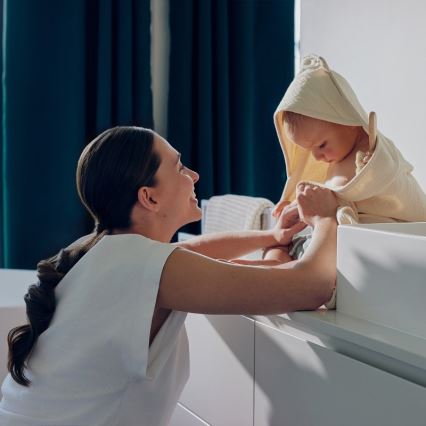 Toalha de Banho com Capuz MUSLIN HOODED TOWEL Beige Cappuccino para Crianças - Lionelo
