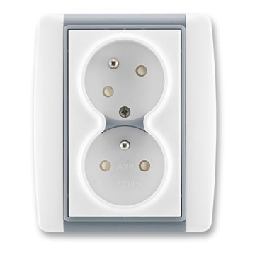 Tomada doméstica ELEMENT Z 5513E-C02357 04