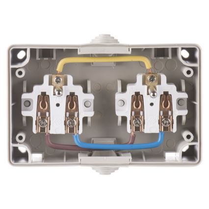 Tomada exterior FRENCH 250V/16A IP44 2Z