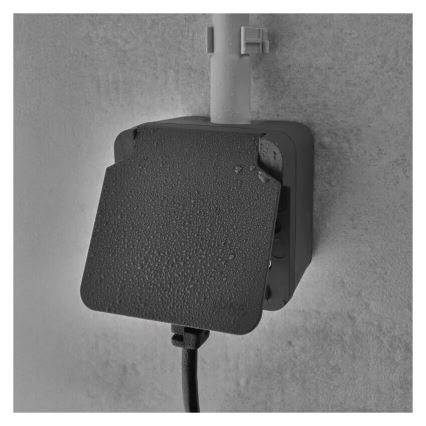 Tomada para ambientes húmidos IP55