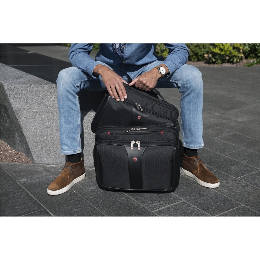 Wenger - Mala de viagem com rodas 25 l 17“ + bolsa para portátil 15,6” Patriot preto