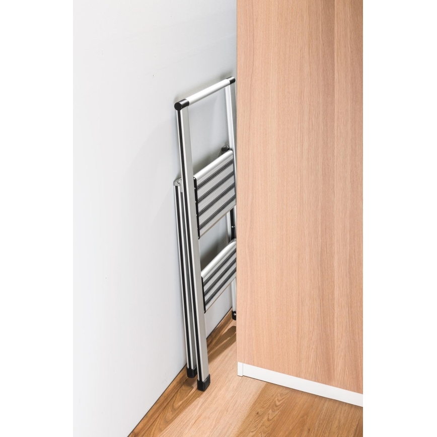 WENKO 601011100 - Escada ALU-DESIGN 44x101 cm prateada/preta