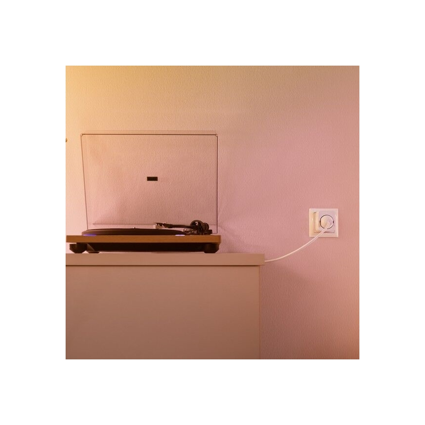 WiZ - Tomada inteligente E 2300W + medidor de potência Wi-Fi