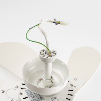 ZEVENTI - Ventoinha de teto FAMARA 1xE14/60W/230V branco